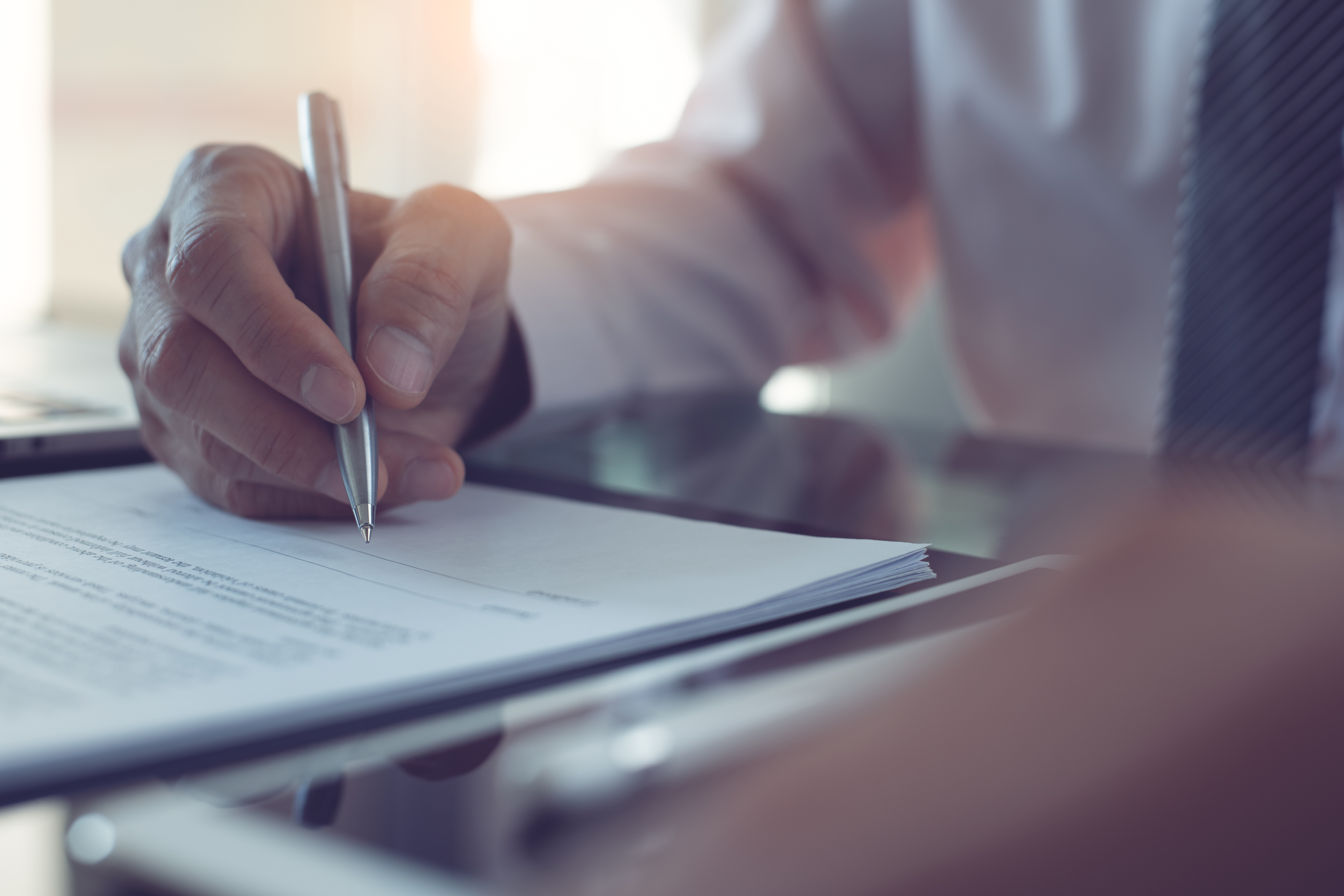 Investor applies for a residence permit in Spain