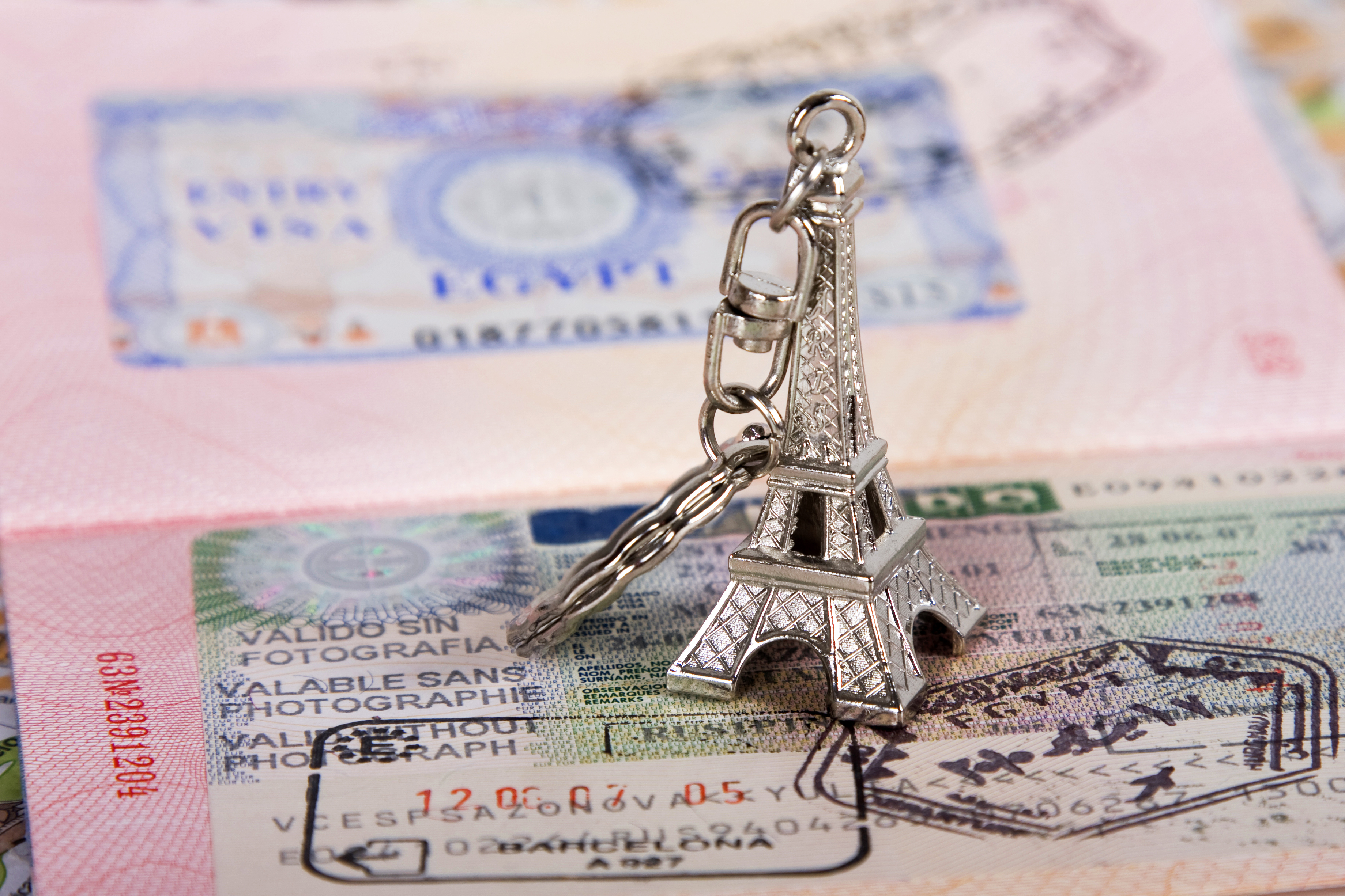 Obtaining a Visa Visiteur (Carte de sejour temporaire – Visiteur) in France