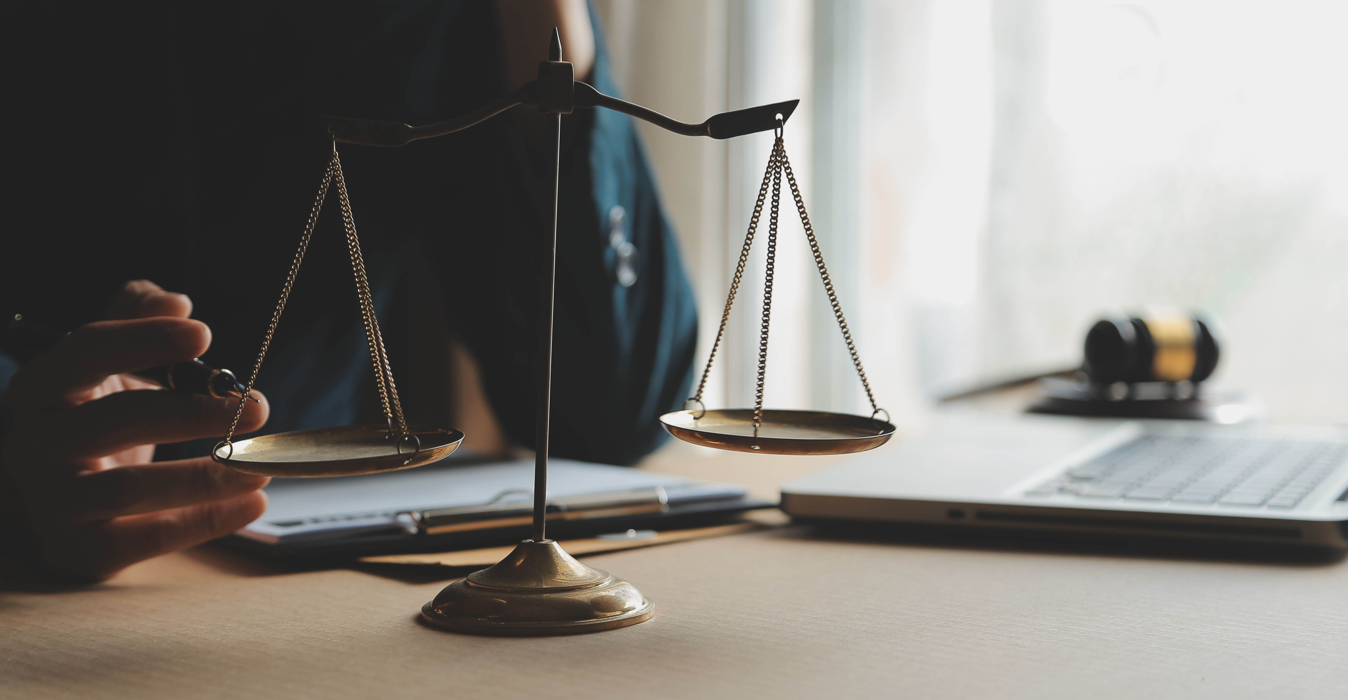 Consultation with a lawyer regarding obtaining a Caribbean passport