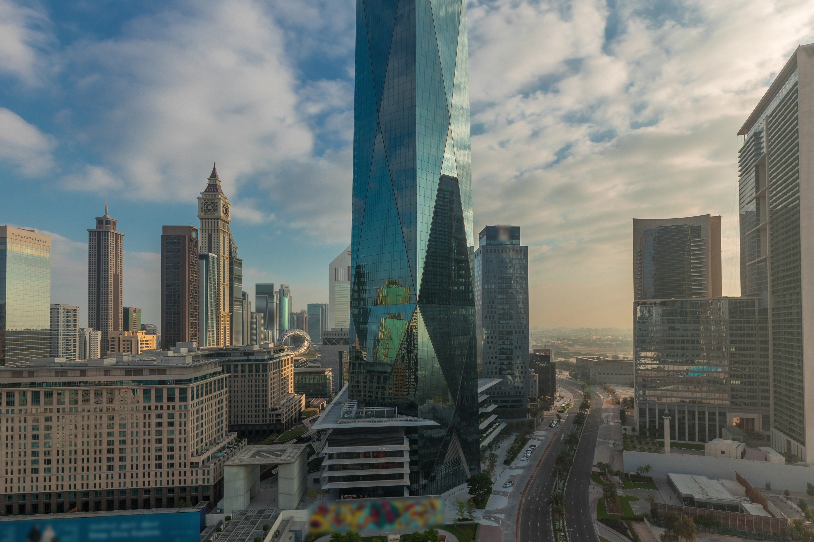 Choosing a UAE bank to open an account